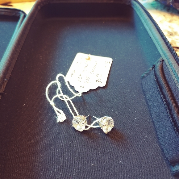 3ct AAA CZ Swarovski Earings - Picture 4 of 4